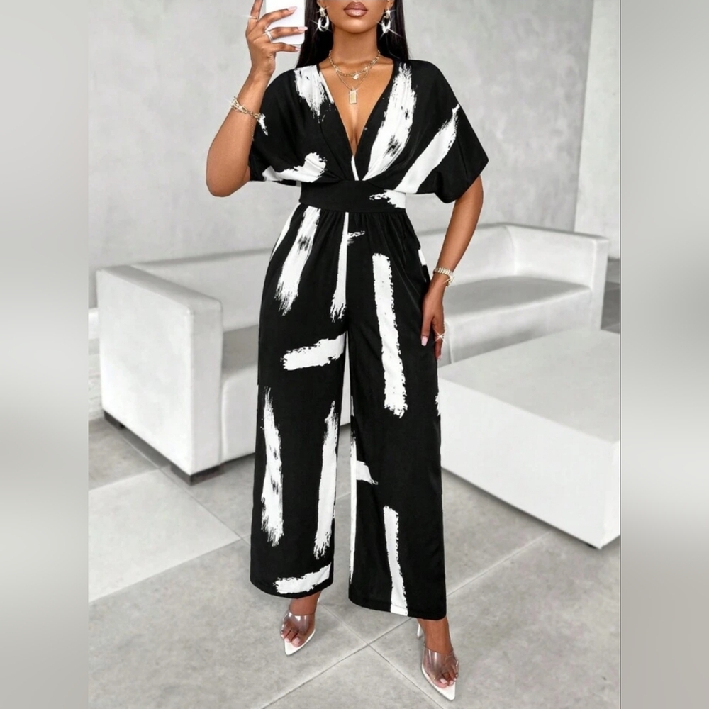 ***NWOT*** Medium Black and White Jumpsuit